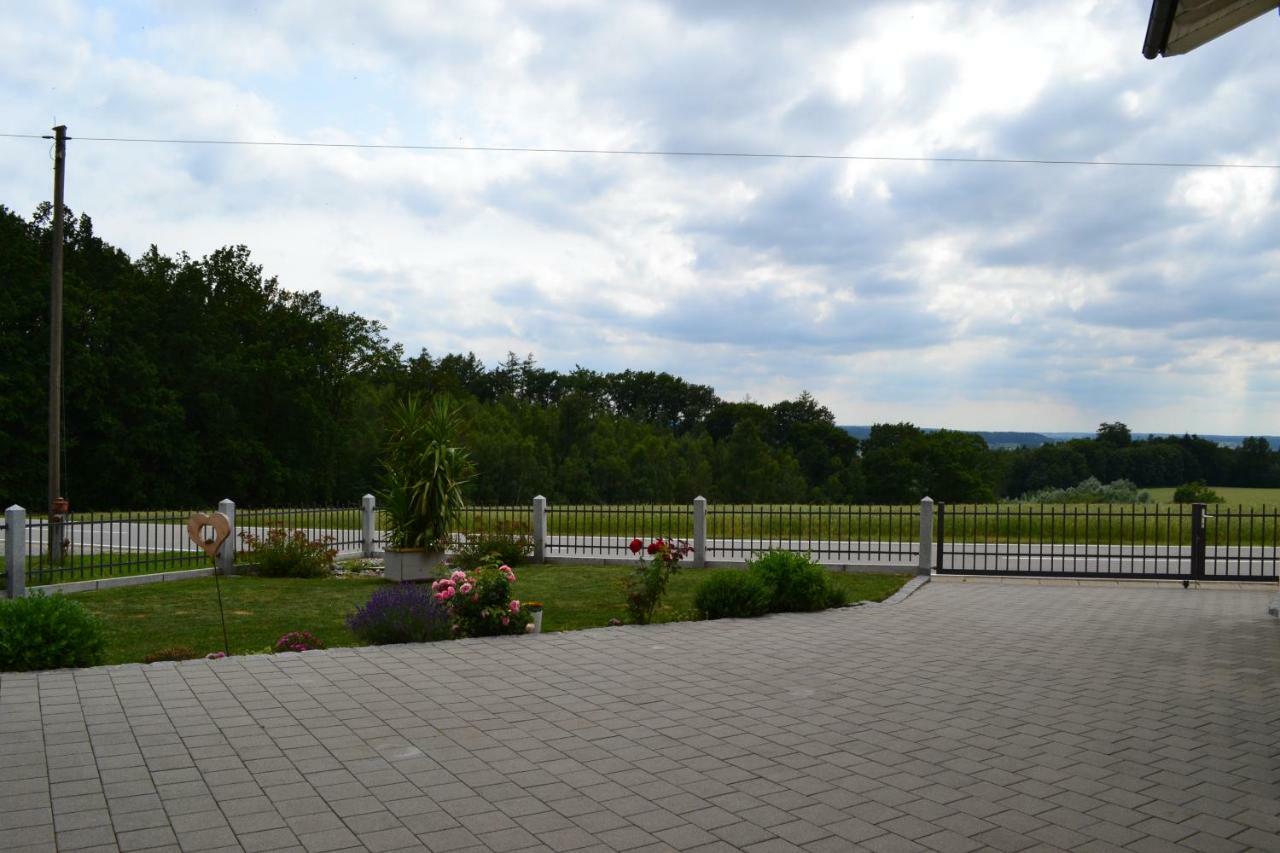 Bei Den Geissens Apartment Aldersbach Екстериор снимка